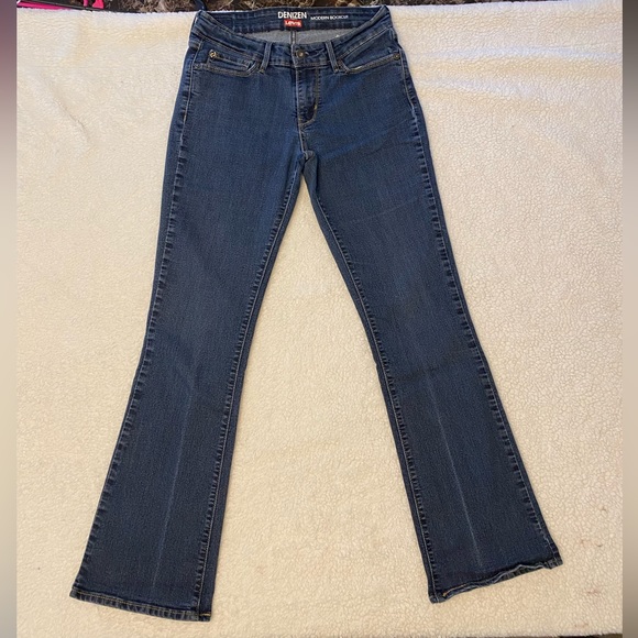 LEVI’S MODERN BOOTCUT JEAN. - Picture 11 of 15